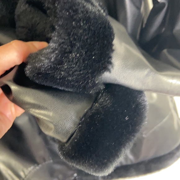 Outbrook | Y2K black vinyl and faux fur aviator jacket Size L - Picture 7 of 9